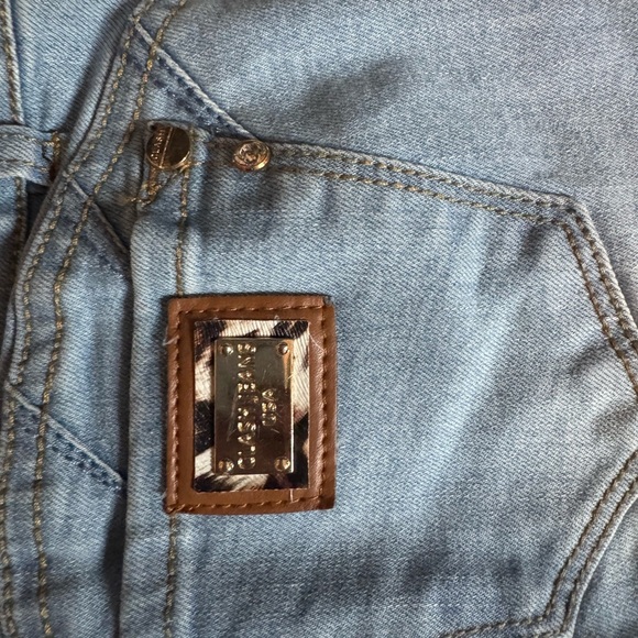 Clash Women's Light Blue Jeans - Picture 7 of 9